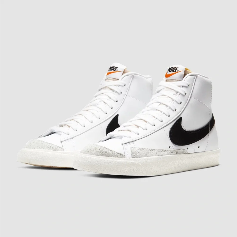 Nike Blazer Mid Sneakers - Picture 2 of 8